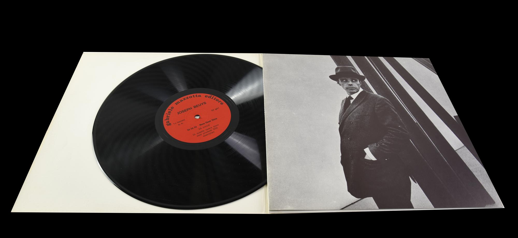 Joseph Beuys (1921 - 1986) JA JA JA NEE NEE NEE disco d'artista in vinile...