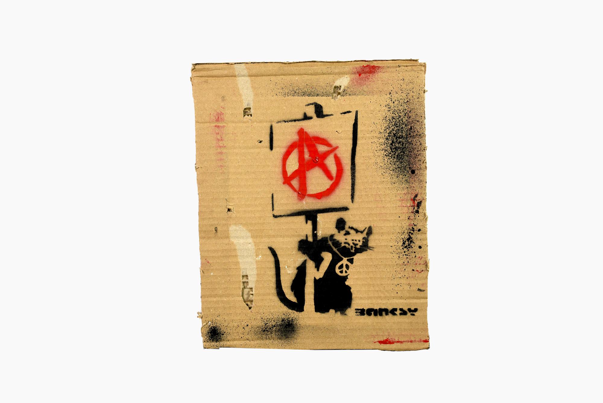 Banksy ANARCHY RAT sprayed stencil graffiti su cartone, cm 35x28,5 sul retro:...