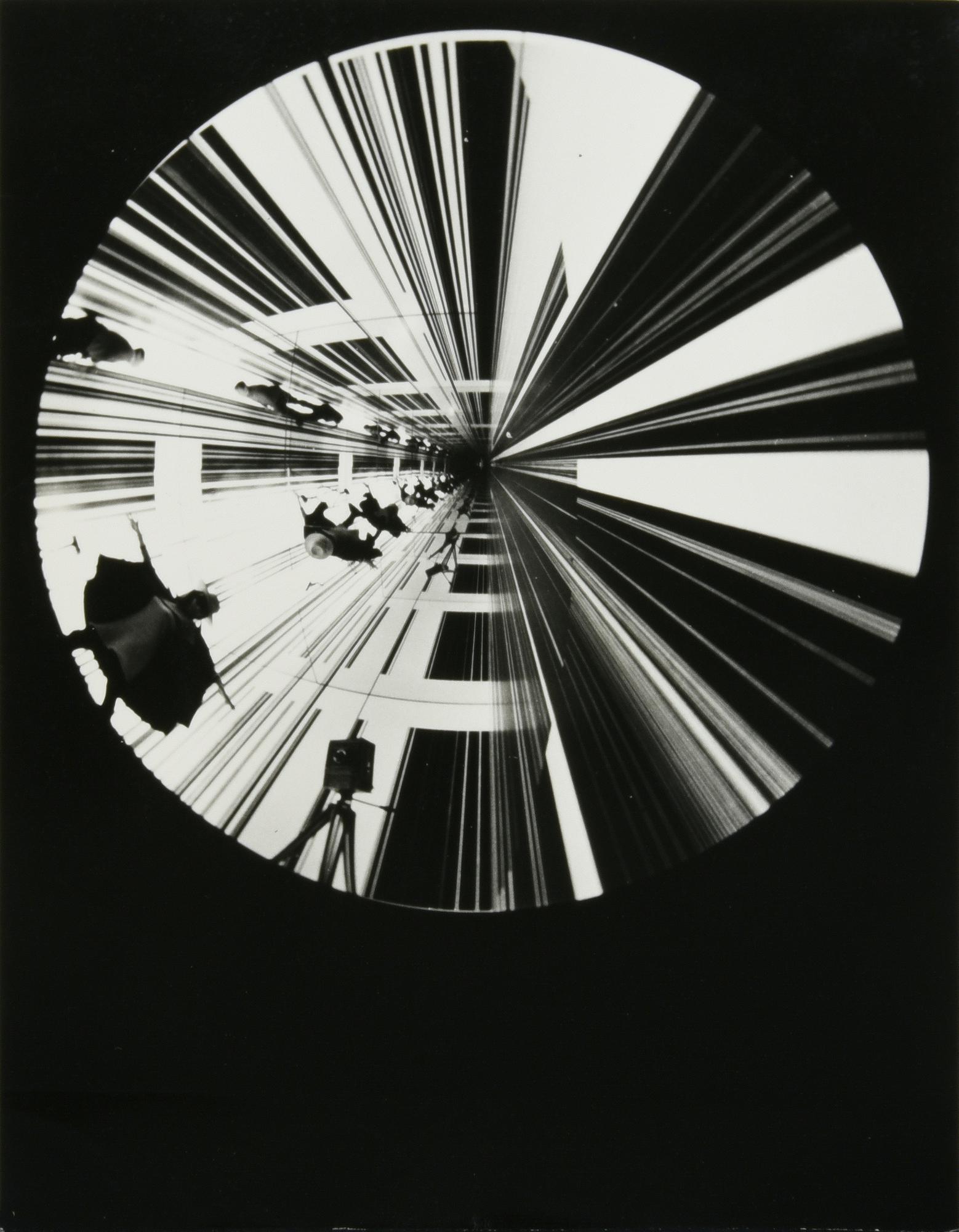 Jean Mil ENVIRONMENT 6, 1967 stampa ai sali d'argento, cm 22,5x17 Scatto...