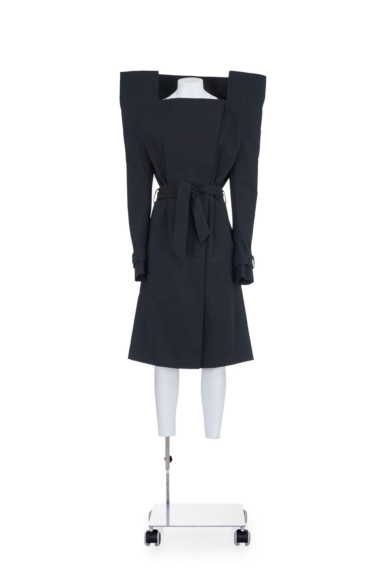 MAISON MARTIN MARGIELA Rare and iconic coat with structured shoulders...