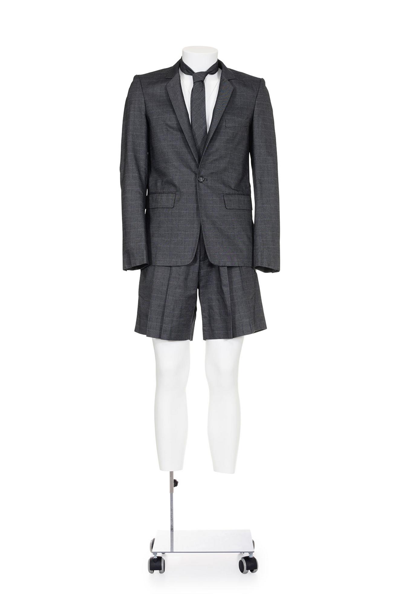 RAF SIMONS Check pattern suit DESCRIPTION: Grey check pattern three pieces...