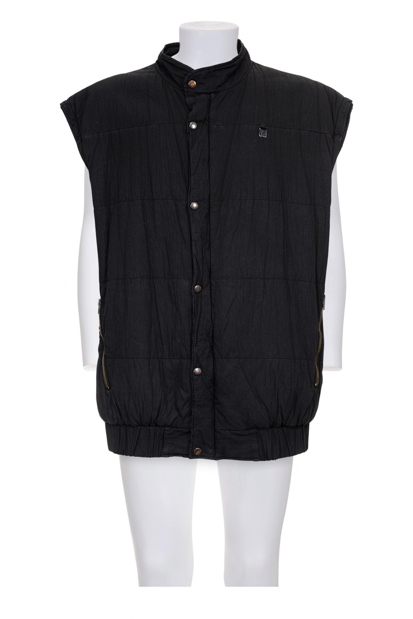 RAF SIMONS Lightweight padded sleeveless bomber DESCRIPTION: Lightweight...