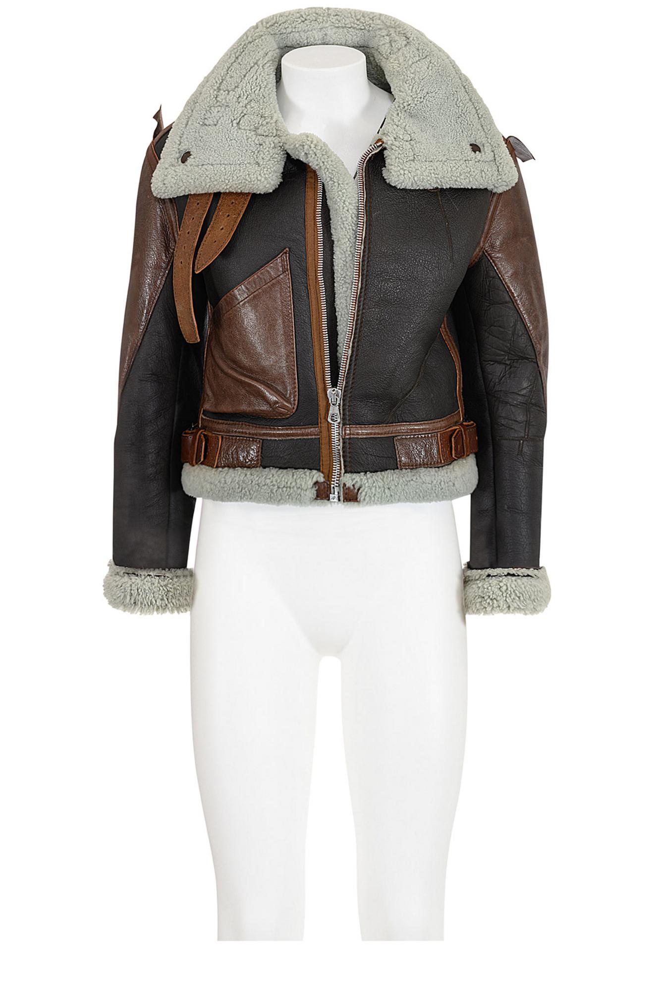 BALENCIAGA BY NICOLAS GHESQUIERE Iconic shearling aviator women jacket...