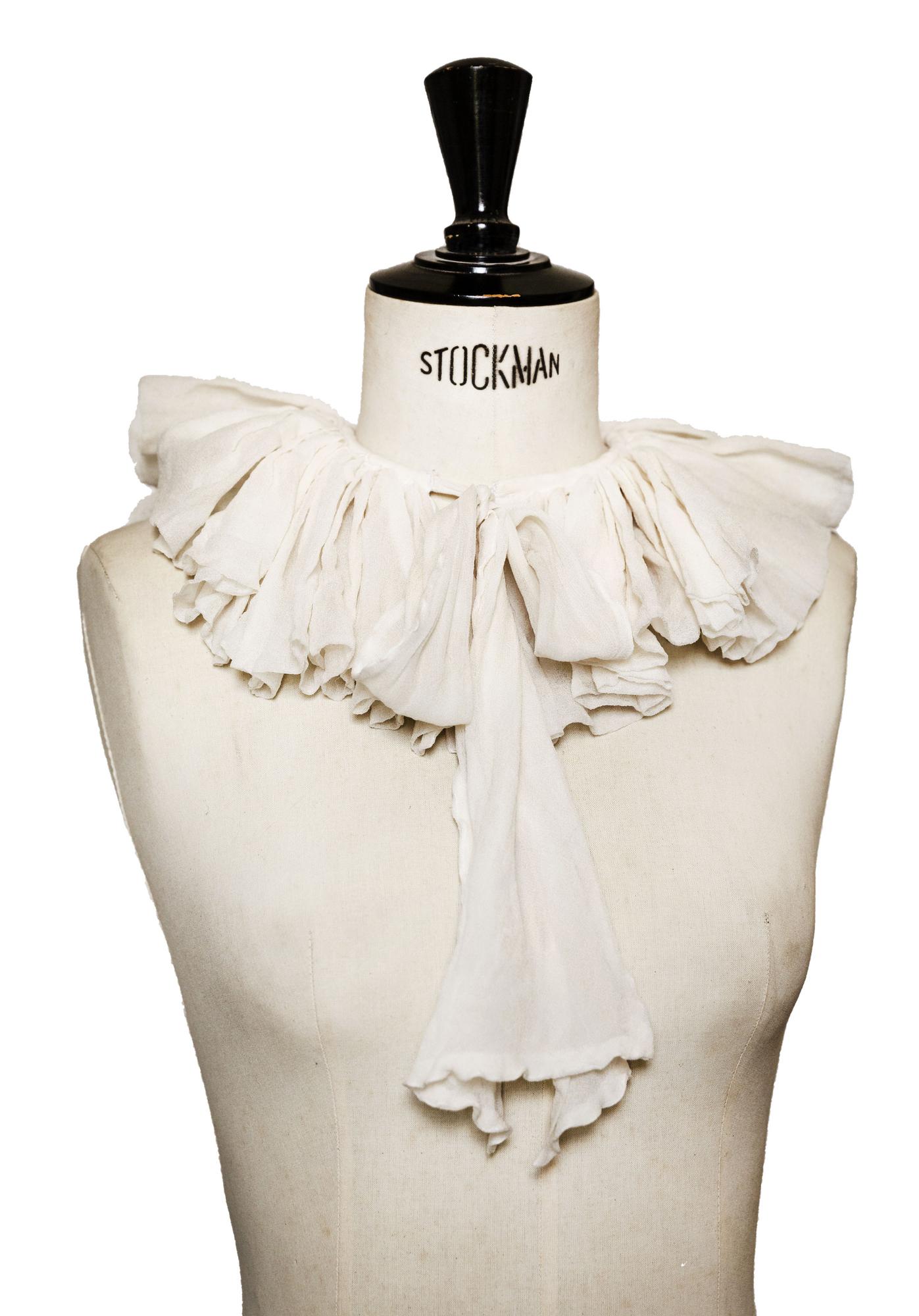 Vivienne Westwood FRILLY COLLAR Description: Collar in natural white silk...