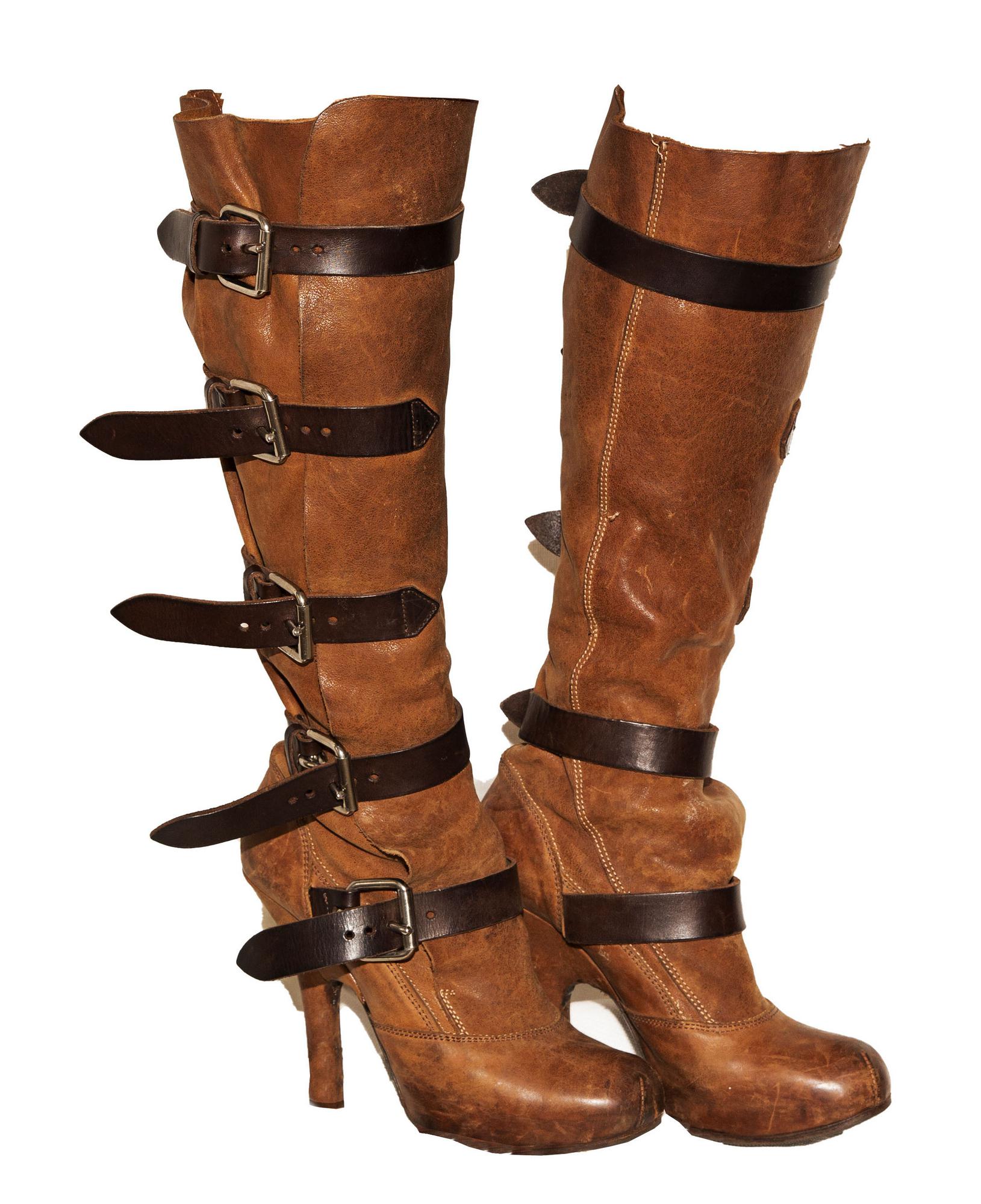 Vivienne Westwood PIRATE BOOTS Description: Boot in natural color leather, 5...