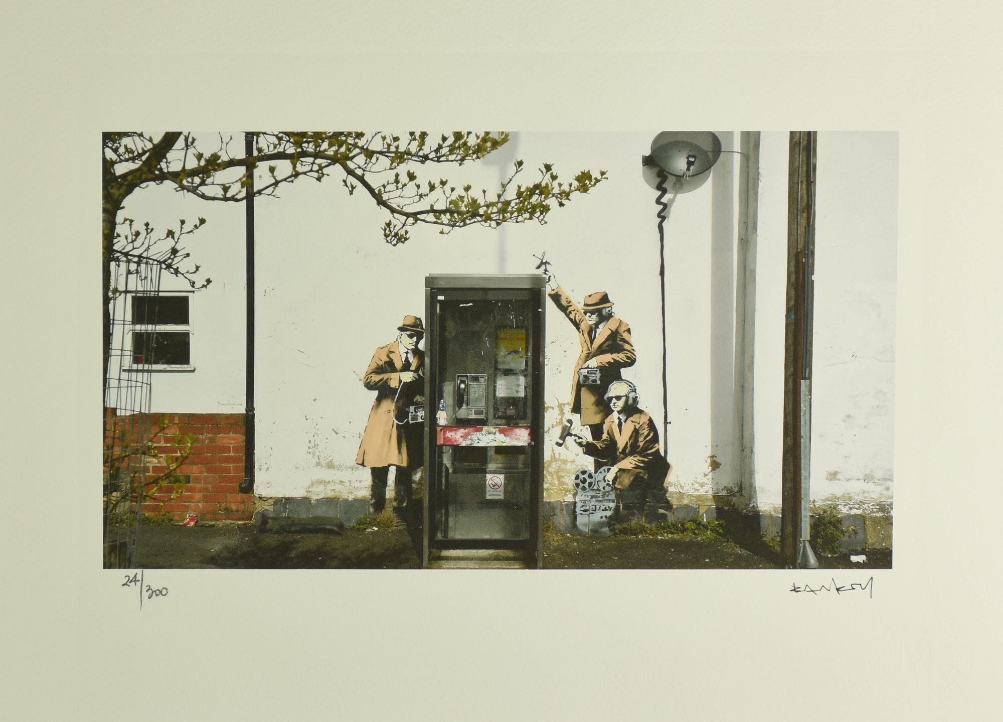 Da Banksy SPY BOOTH eliografia su carta Arches, cm 28,5x38,5; es. 24/300...