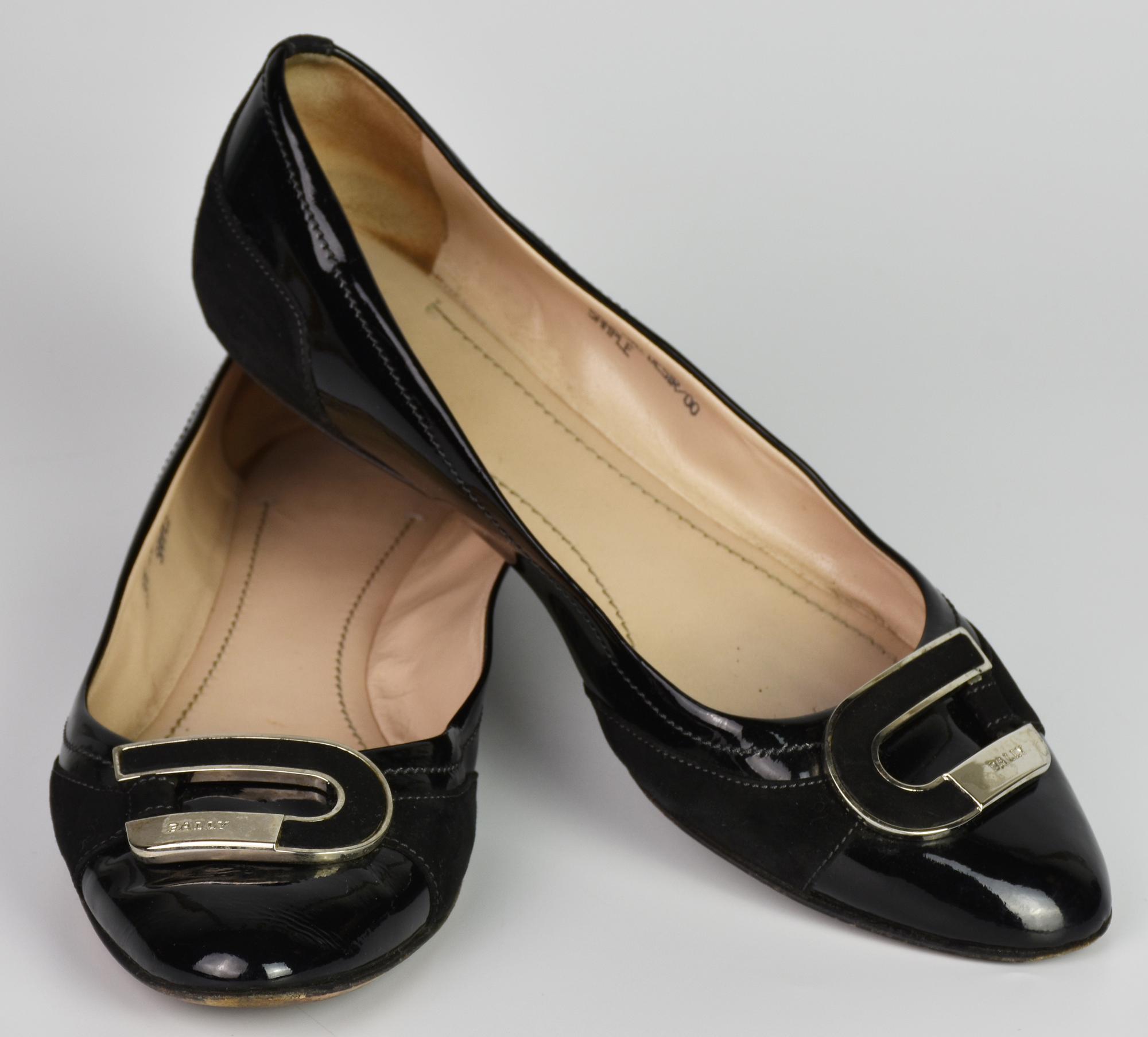 Bally BALLET FLATS DESCRIPTION: Patent leather ballet flats with toe detail....