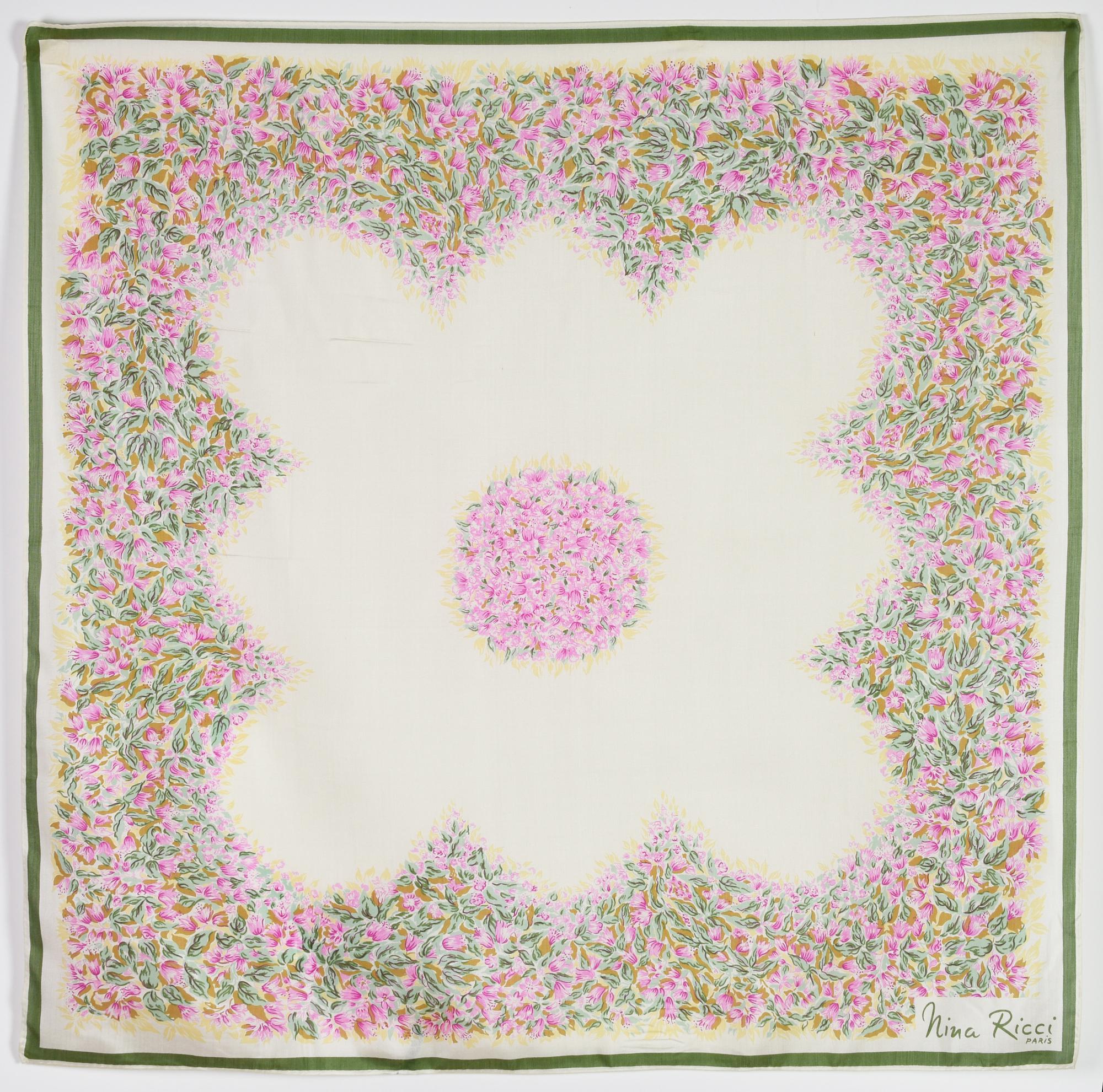 Nina Ricci FOULARD DESCRIPTION: Silk scarf. Dimensions: 78x78 cm. Made in...