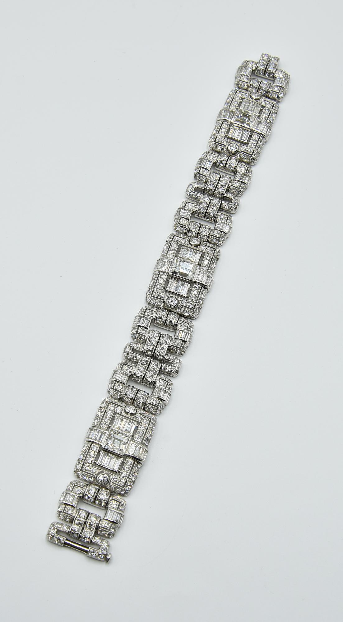 BRACCIALE ART DECO IN PLATINO E DIAMANTI...