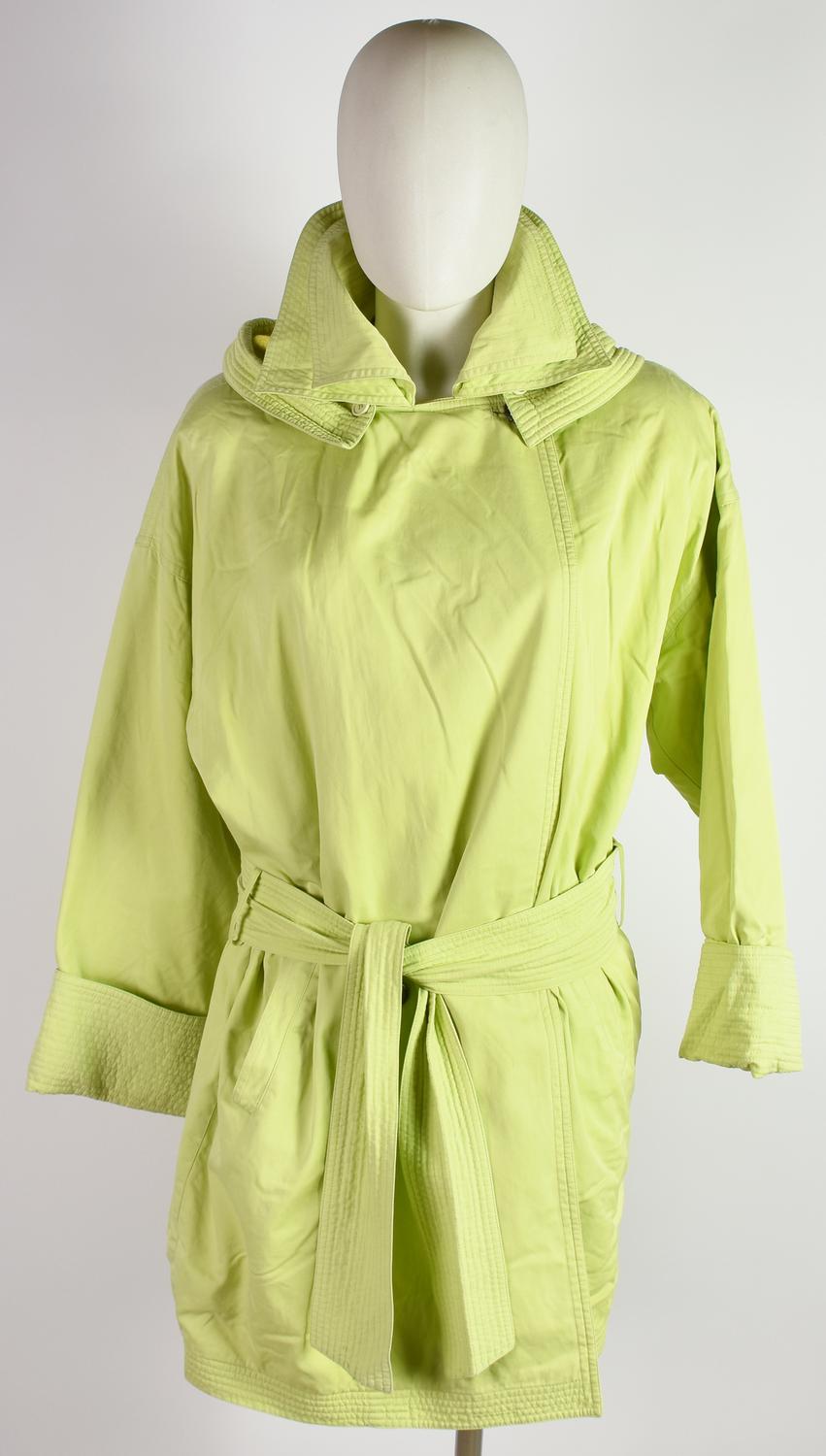 Gianni Versace GREEN COAT DESCRIPTION: Women’s green raincoat-style...