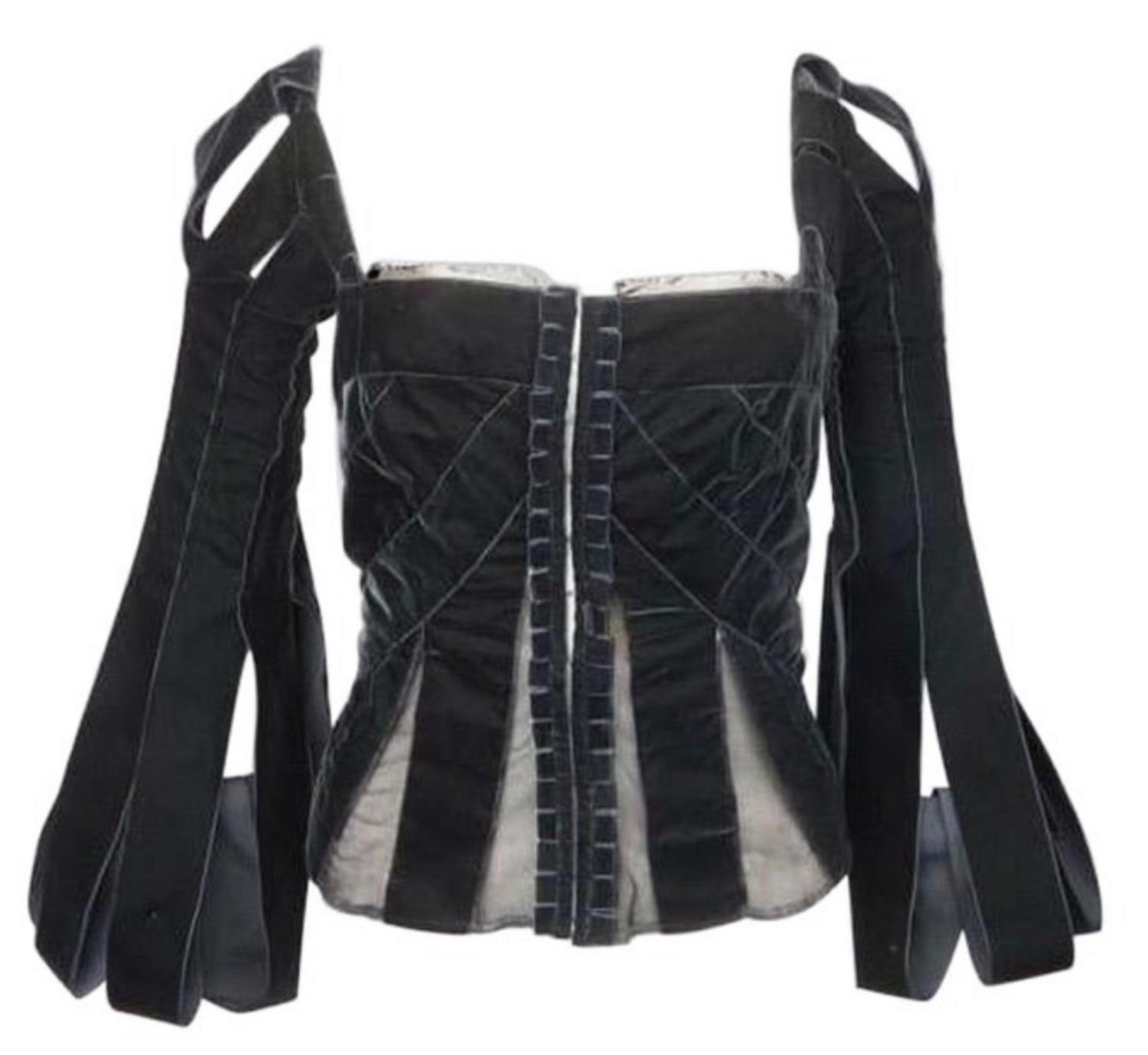 Yves Saint Laurent VELVET CORSET BY TOM FORD DESCRIPTION: Yves Saint Laurent...