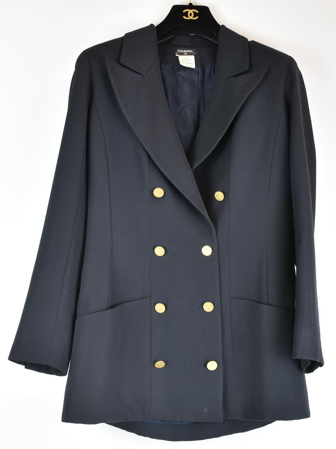 Chanel DOUBLE-BREASTED BLAZER DESCRIPTION: Navy blue double-breasted blazer...