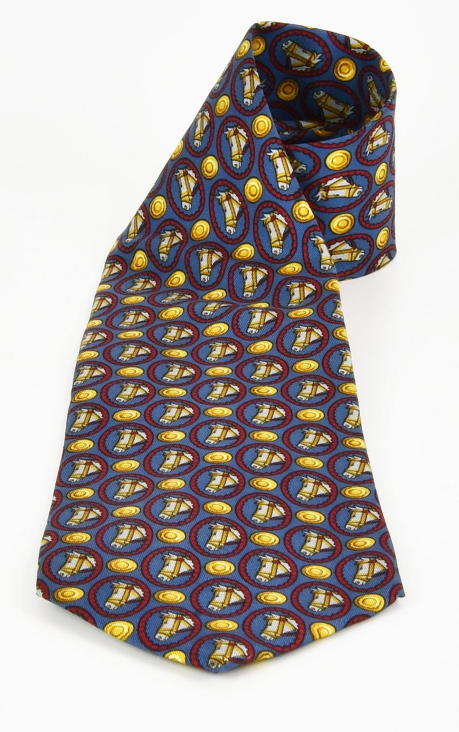 Gucci HANDMADE SILK TIE DESCRIPTION: Handcrafted silk tie with a patterned...