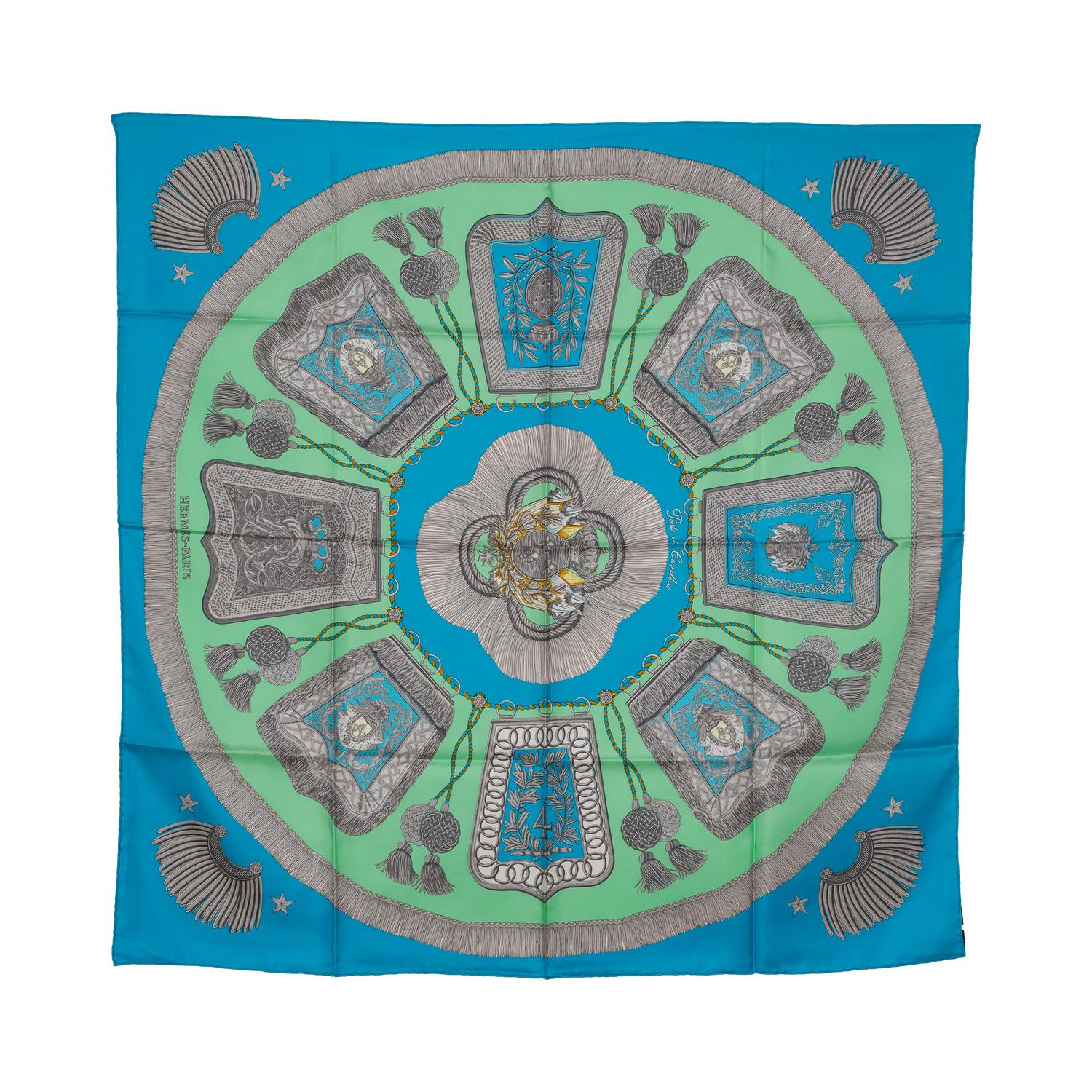 Hermes POSTE ET CAVALERIE FOULARD DESCRIPTION: Transform your look with the...