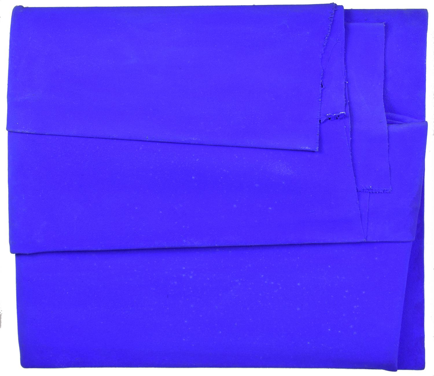 Cesare Berlingeri OLTREMARE PIEGATO, 2005 olio e pigmenti su tela piegata, cm...